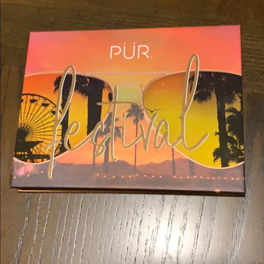 Pur Festival 12-Piece Pressed Pigment Palette